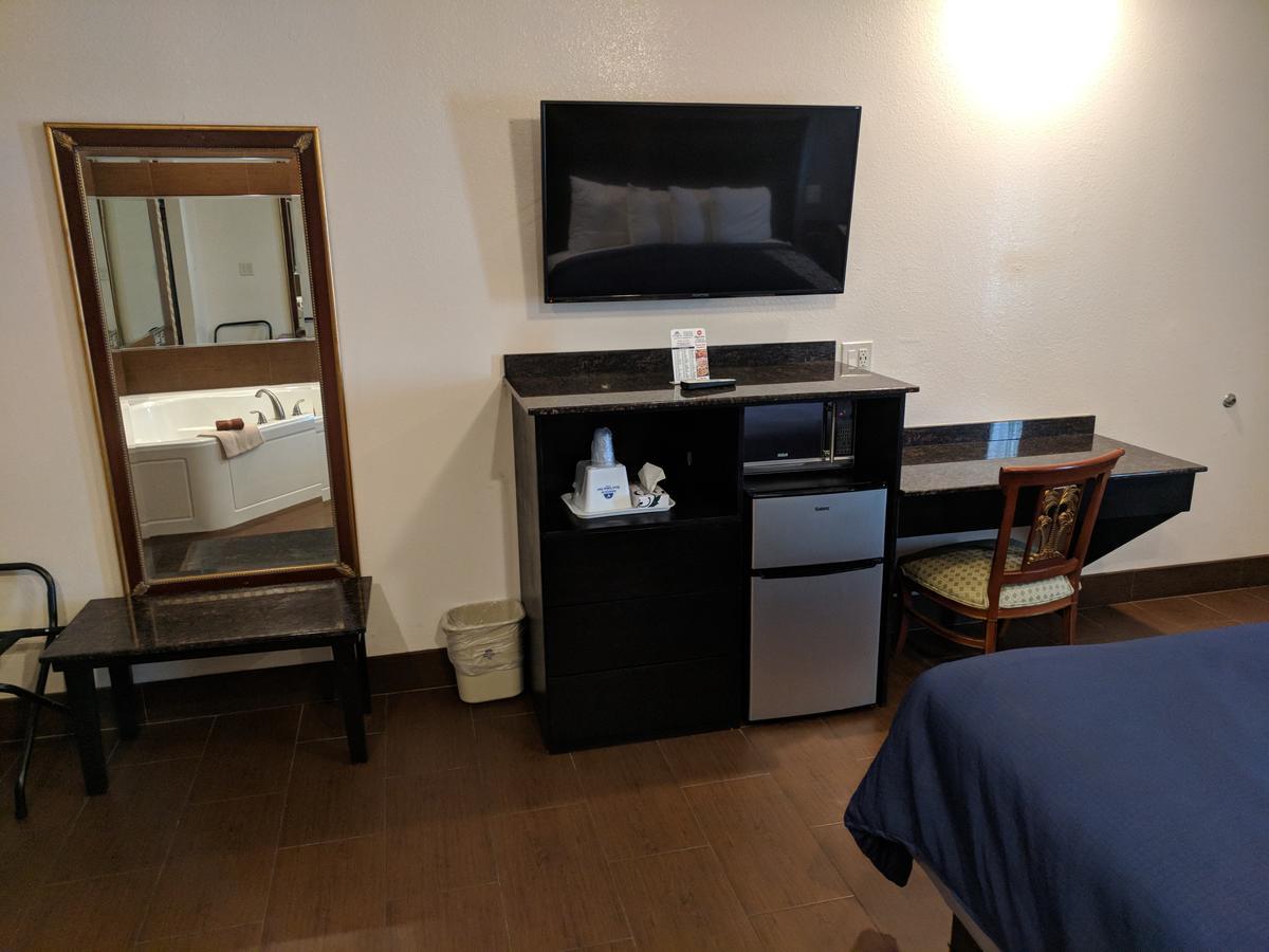 Americas Best Value Inn - Brownsville Eksteriør bilde