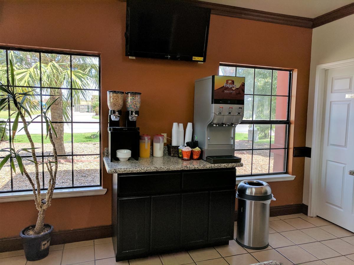 Americas Best Value Inn - Brownsville Eksteriør bilde